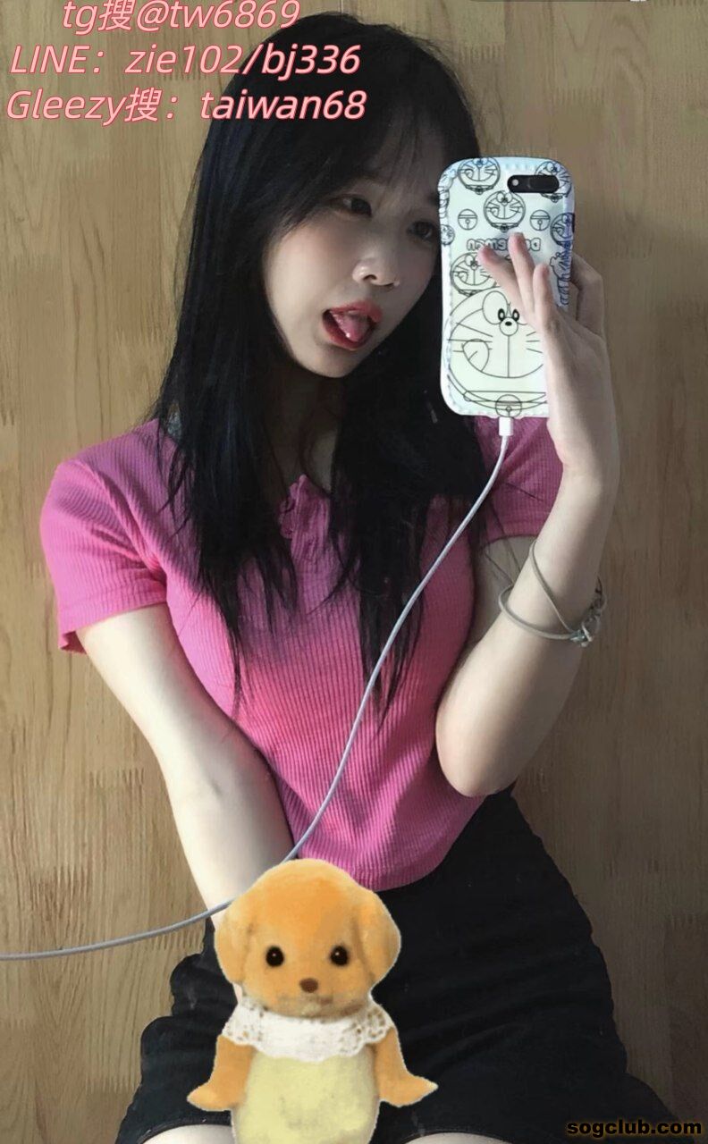8888541.jpg
