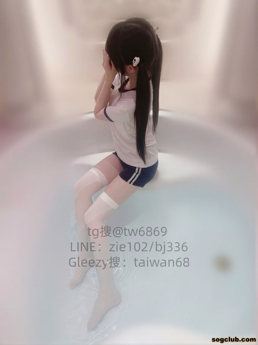 879692126.jpg
