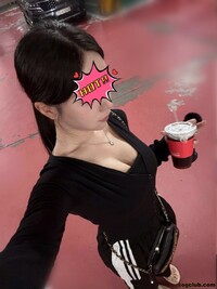 加Gleezy:av0988 性感小魔女推薦 任你蹂躪 舌吻、深喉