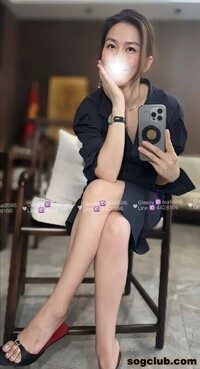 蒂拉 166-48-C-32歲 #高雄 4000 高挑瘦熟女 166長腿蠻加分 整個人