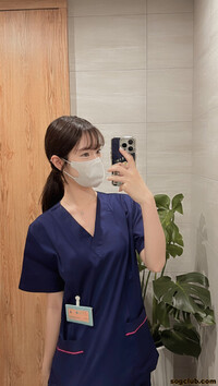 加Gleezy：av0988 清純實習護理師 敏感水多的小嫩妹 69女上位