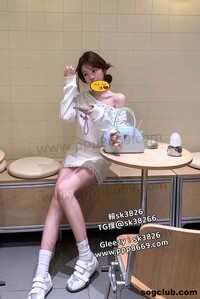 TG搜sk38266 #甜妹學生妹 嚕嚕 163cm.C奶.19歲 骨感正妹 個性好