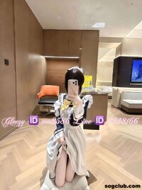 妮妮 156.42.B.19歲 #台中 18000 小隻馬控看過來！！ 娃娃臉配骨